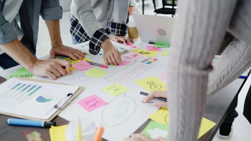 Top 4 sai lầm doanh nghiệp cần tránh khi thuê phòng Marketing bên ngoài